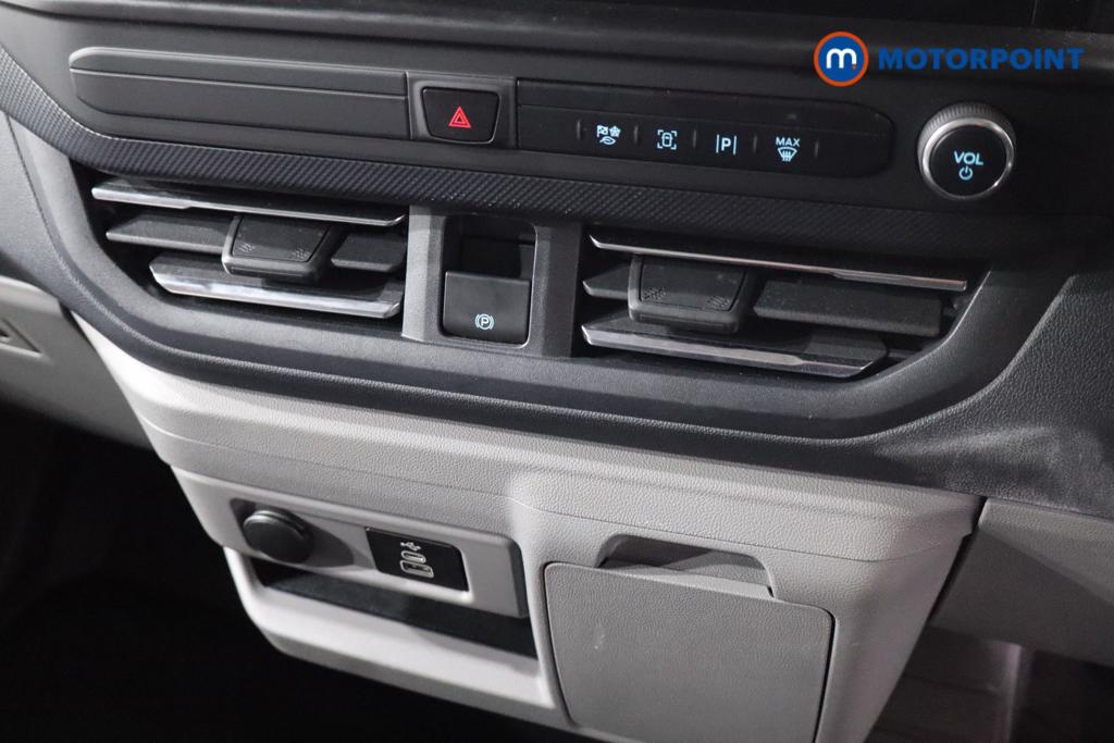 Ford Transit Custom Limited Automatic Diesel Panel Van - Stock Number (1594494) - 4th supplementary image