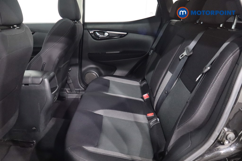 Nissan Qashqai N-Connecta Manual Petrol SUV - Stock Number (1595133) - 5th supplementary image