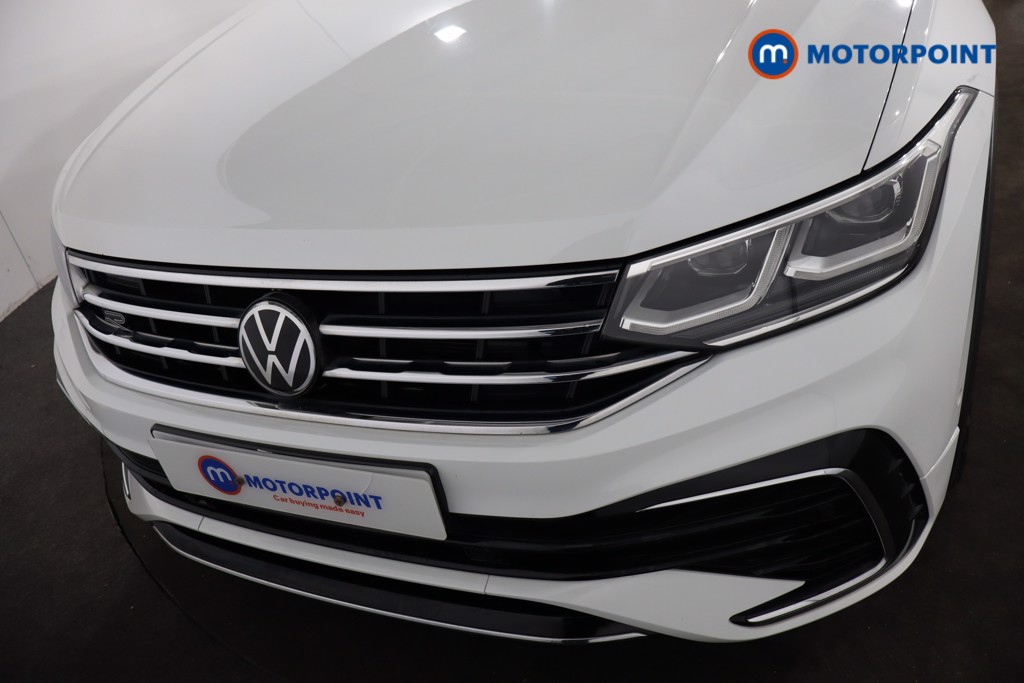 Volkswagen Tiguan R-Line Automatic Petrol SUV - Stock Number (1595283) - 32nd supplementary image