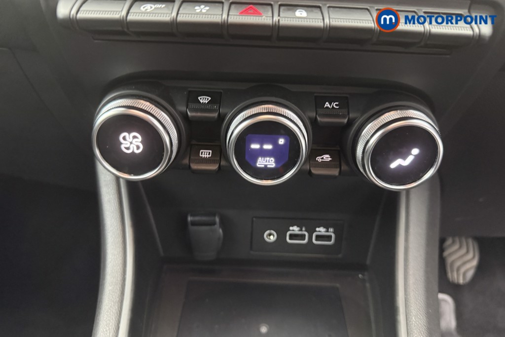 Renault Captur Techno Manual Petrol SUV - Stock Number (1595590) - 16th supplementary image