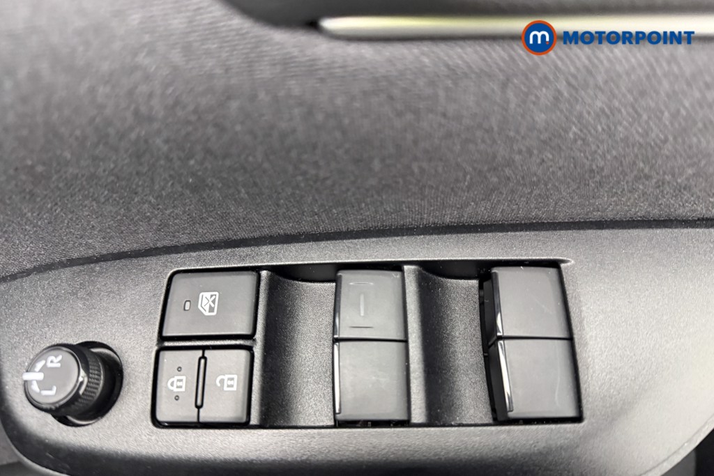 Toyota Yaris Cross Icon Automatic Petrol-Electric Hybrid Estate - Stock Number (1595717) - 18th supplementary image