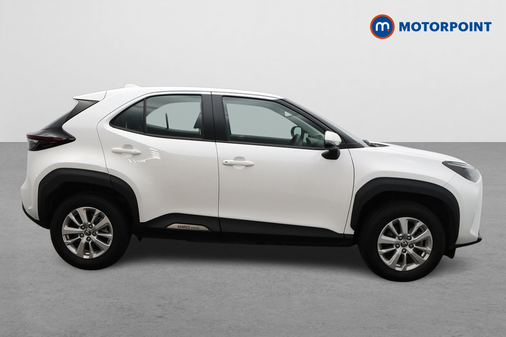 Toyota Yaris Cross Icon Automatic Petrol-Electric Hybrid Estate - Stock Number (1595717) - Drivers side