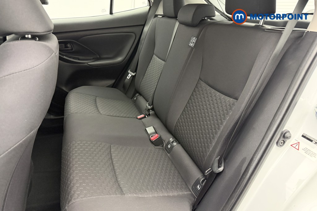 Toyota Yaris Cross Icon Automatic Petrol-Electric Hybrid Estate - Stock Number (1595718) - 16th supplementary image