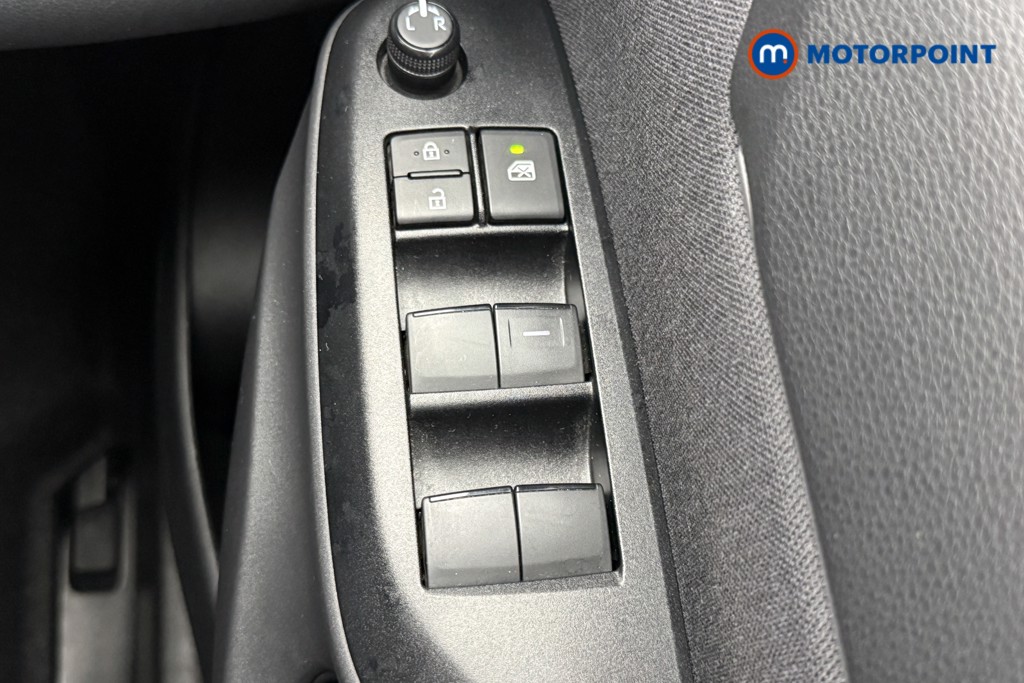 Toyota Yaris Cross Icon Automatic Petrol-Electric Hybrid Estate - Stock Number (1595718) - 33rd supplementary image