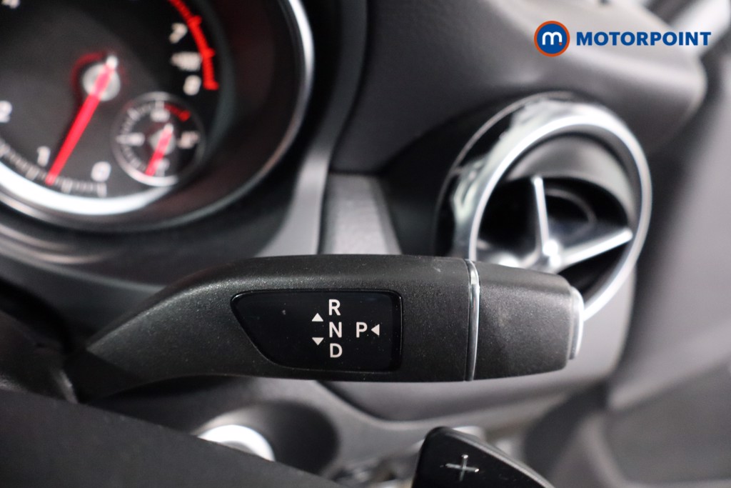 Mercedes-Benz GLA Urban Edition Automatic Petrol SUV - Stock Number (1596098) - 14th supplementary image