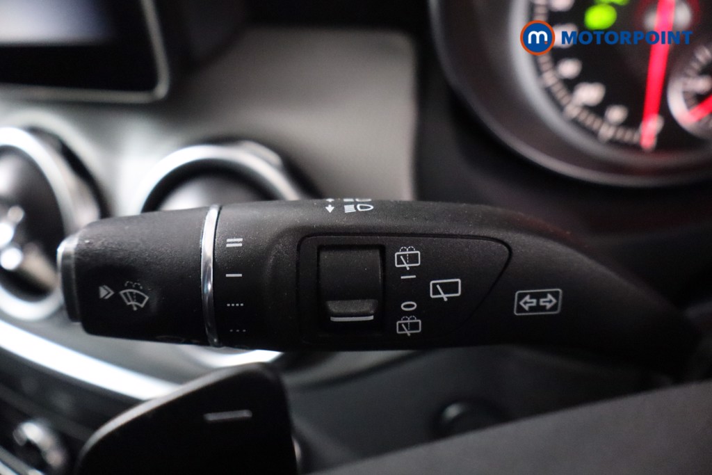 Mercedes-Benz GLA Urban Edition Automatic Petrol SUV - Stock Number (1596098) - 16th supplementary image