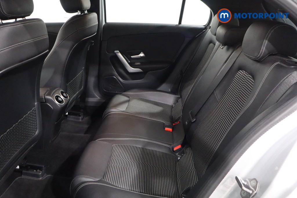 Mercedes-Benz A Class Sport Automatic Diesel Hatchback - Stock Number (1596102) - 5th supplementary image