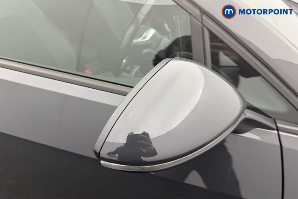 Volkswagen Golf R-Line Manual Petrol Hatchback - Stock Number (1596171) - 27th supplementary image