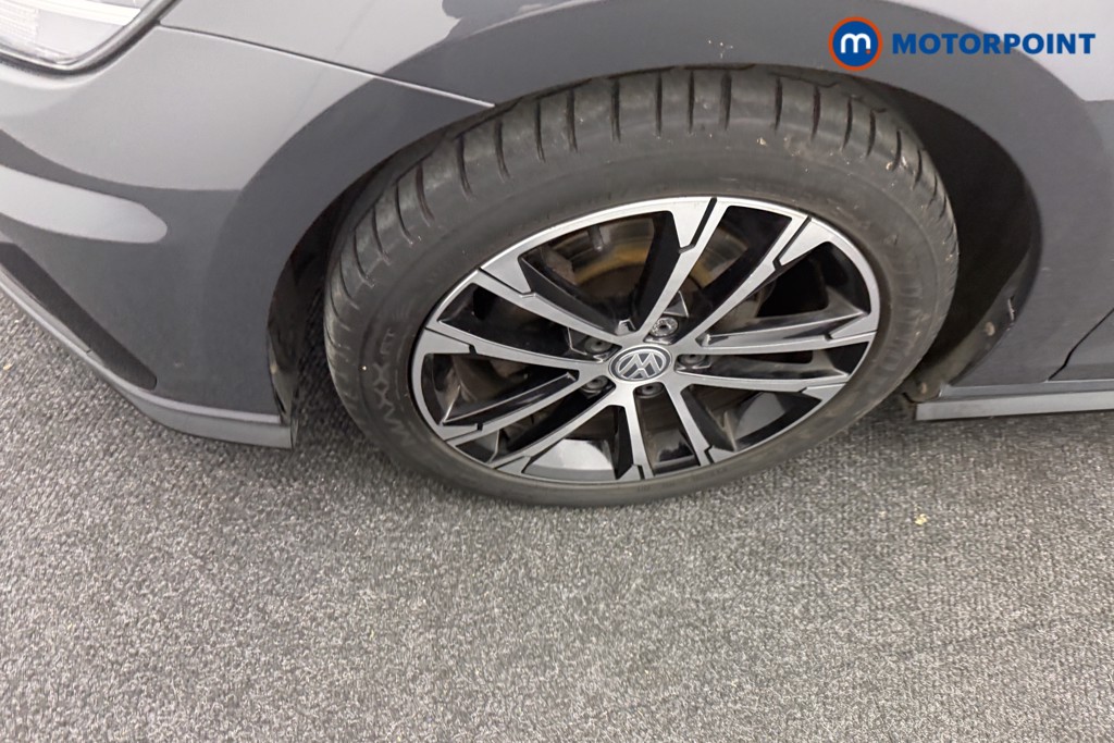 Volkswagen Golf R-Line Manual Petrol Hatchback - Stock Number (1596171) - 31st supplementary image