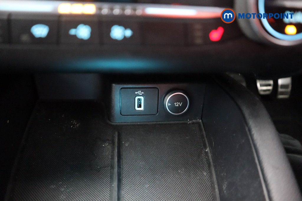 Ford Focus St-Line X Manual Petrol Hatchback - Stock Number (1596336) - 12th supplementary image