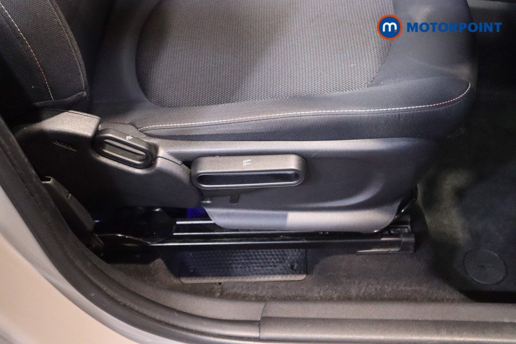 Mini Countryman Cooper Classic Automatic Petrol SUV - Stock Number (1596588) - 17th supplementary image