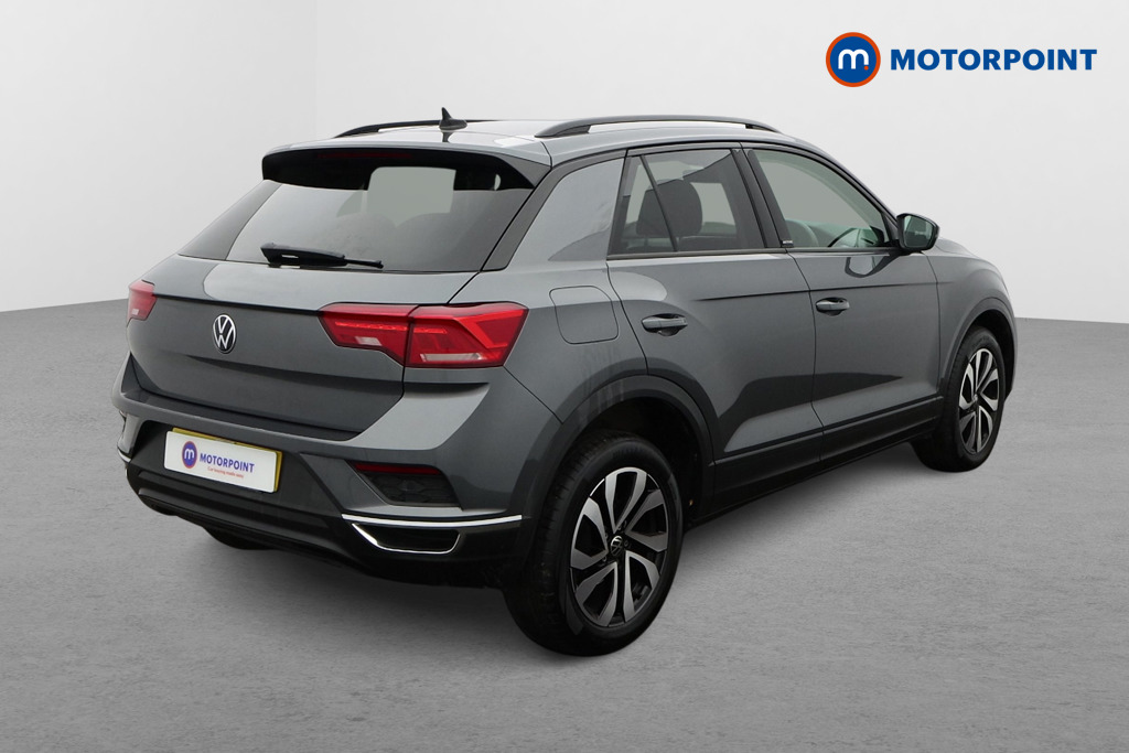 Volkswagen T-Roc Active Manual Petrol SUV - Stock Number (1596716) - Drivers side rear corner