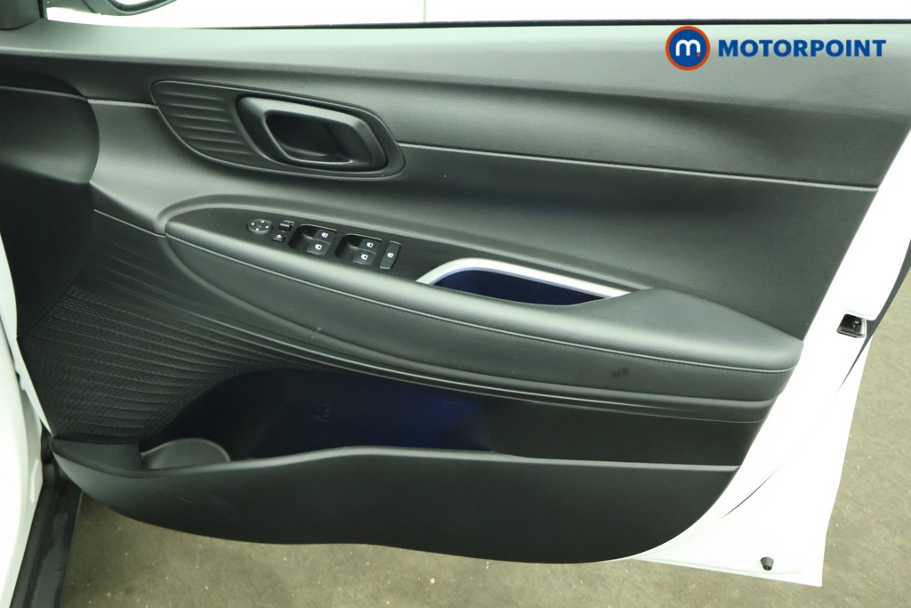 Hyundai Bayon Se Connect Manual Petrol SUV - Stock Number (1596827) - 9th supplementary image