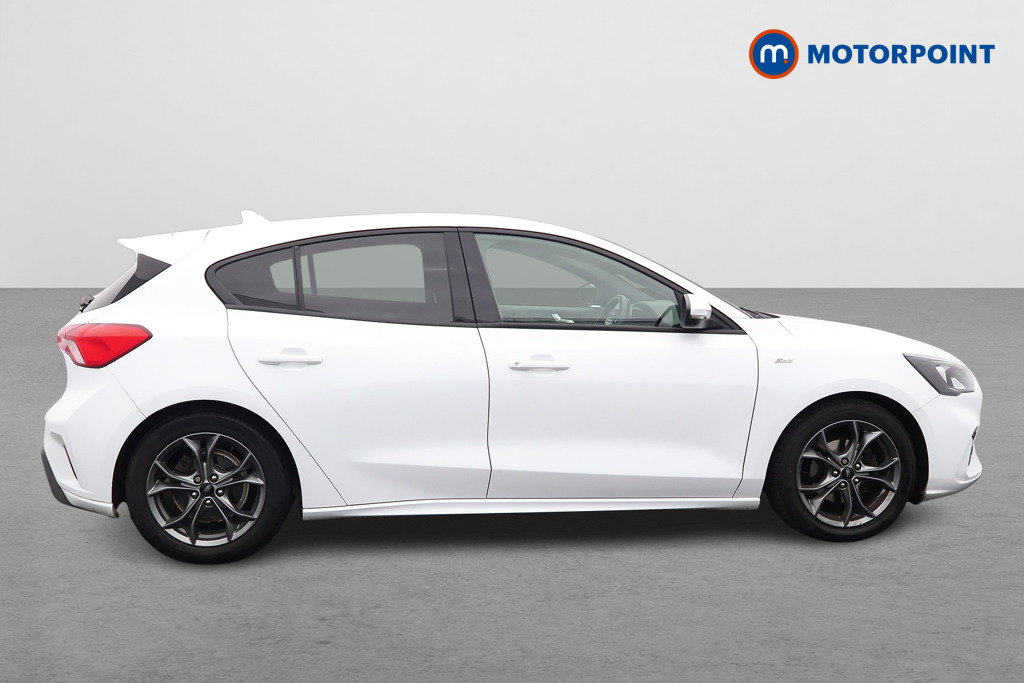 Ford Focus St-Line Manual Petrol Hatchback - Stock Number (1597189) - Drivers side