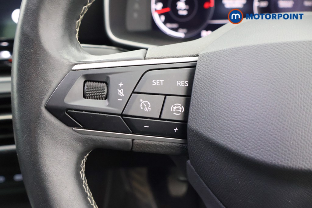 Seat Leon Se Dynamic Manual Petrol Hatchback - Stock Number (1597196) - 2nd supplementary image