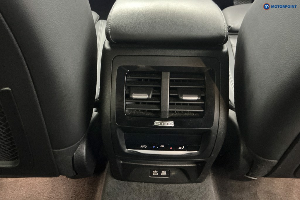 BMW IX3 Premier Edition Pro Automatic Electric SUV - Stock Number (1597611) - 9th supplementary image