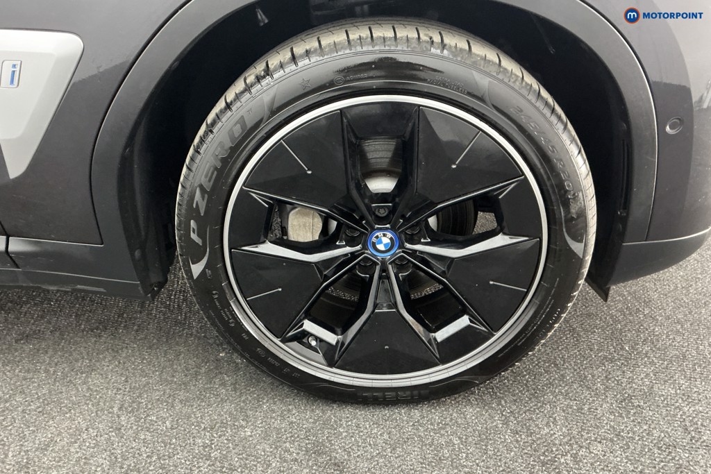 BMW IX3 Premier Edition Pro Automatic Electric SUV - Stock Number (1597611) - 32nd supplementary image