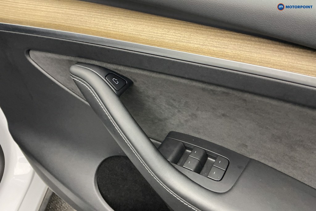 Tesla Model Y Long Range Automatic Electric SUV - Stock Number (1597612) - 21st supplementary image