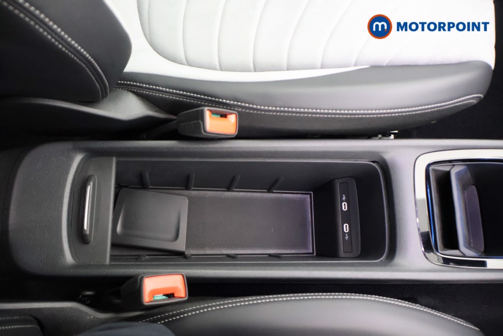 Volkswagen Id.3 Family Pro Automatic Electric Hatchback - Stock Number (1597750) - 8th supplementary image