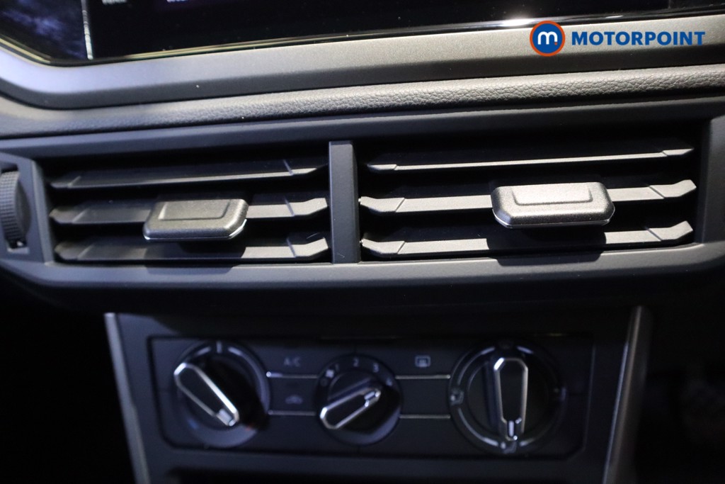 Volkswagen Polo Match Manual Petrol Hatchback - Stock Number (1597869) - 5th supplementary image