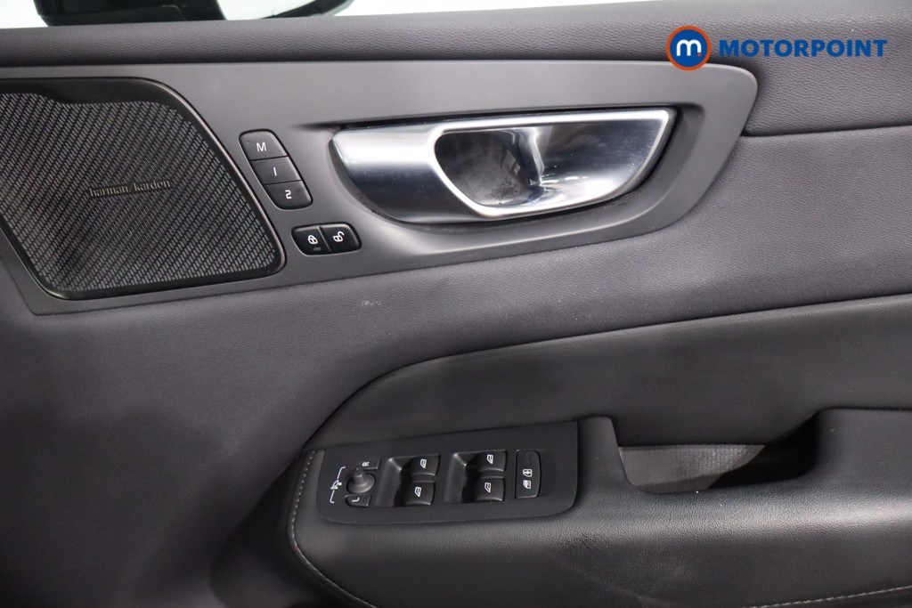 Volvo Xc60 Plus Automatic Petrol SUV - Stock Number (1598045) - 23rd supplementary image