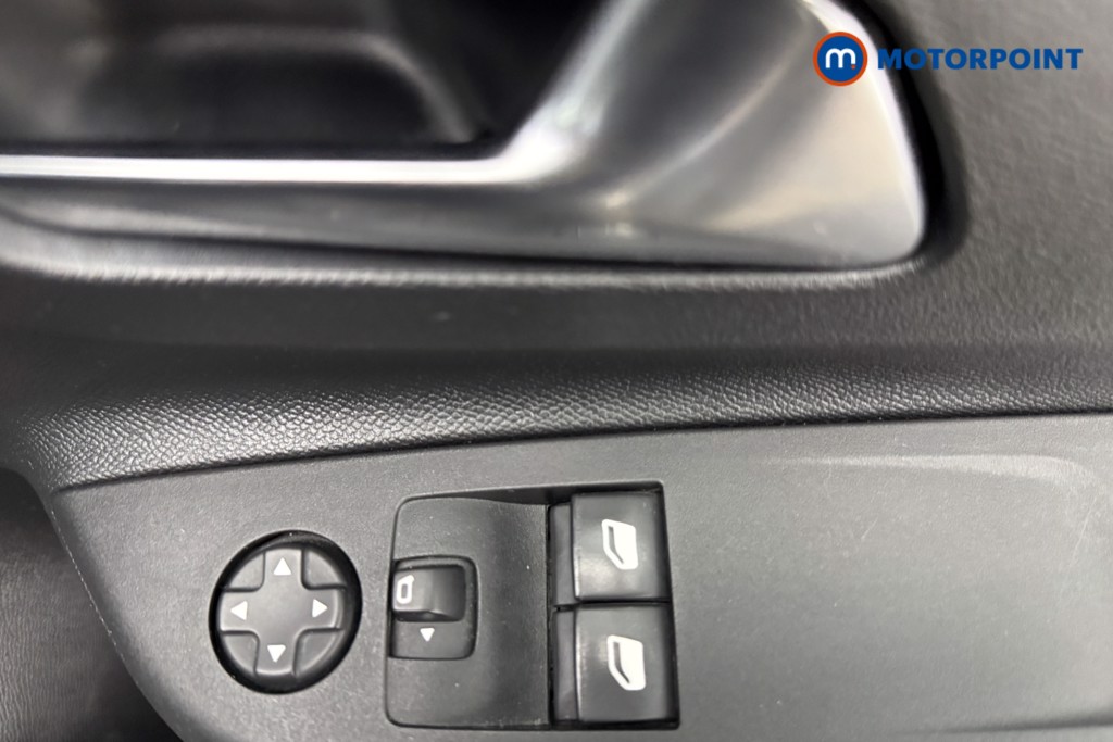 Vauxhall Corsa SE Manual Petrol Hatchback - Stock Number (1598102) - 17th supplementary image