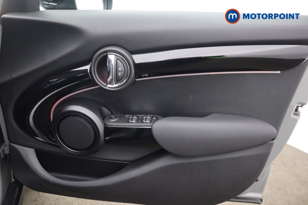 Mini Hatchback Cooper Classic Automatic Petrol Hatchback - Stock Number (1598424) - 25th supplementary image