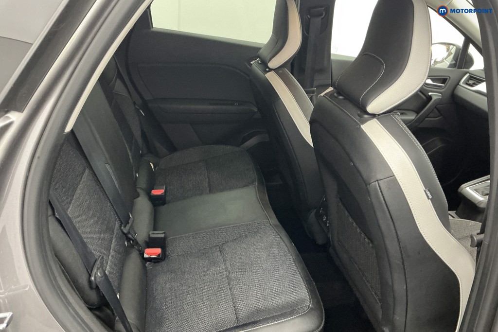 Renault Captur Techno Automatic Petrol-Electric Hybrid SUV - Stock Number (1542994) - 4th supplementary image