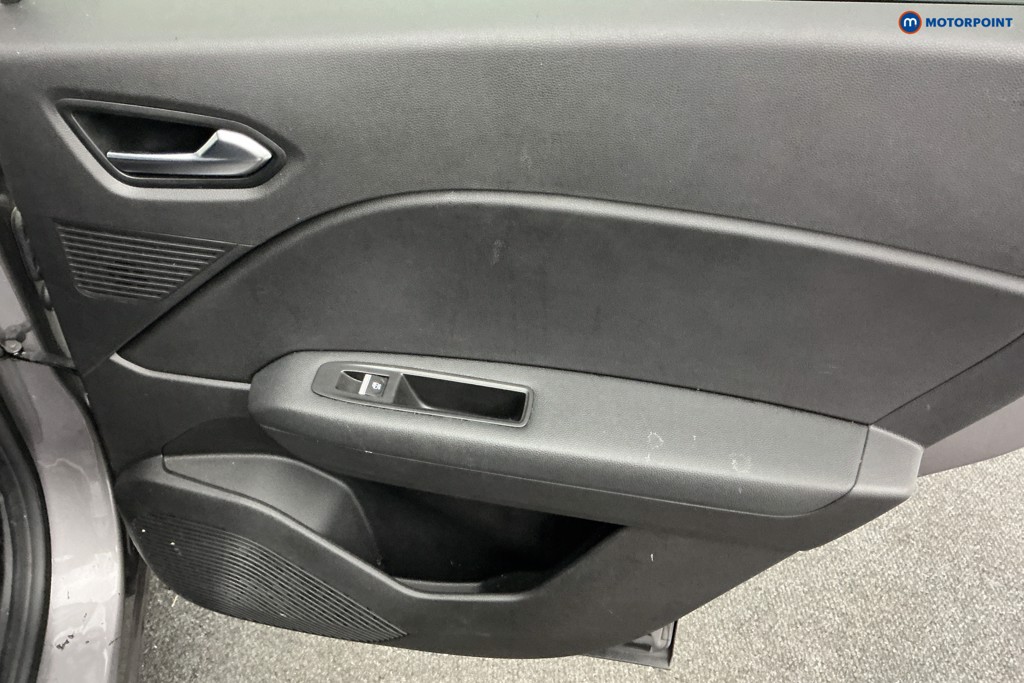 Renault Captur Techno Automatic Petrol-Electric Hybrid SUV - Stock Number (1542994) - 22nd supplementary image