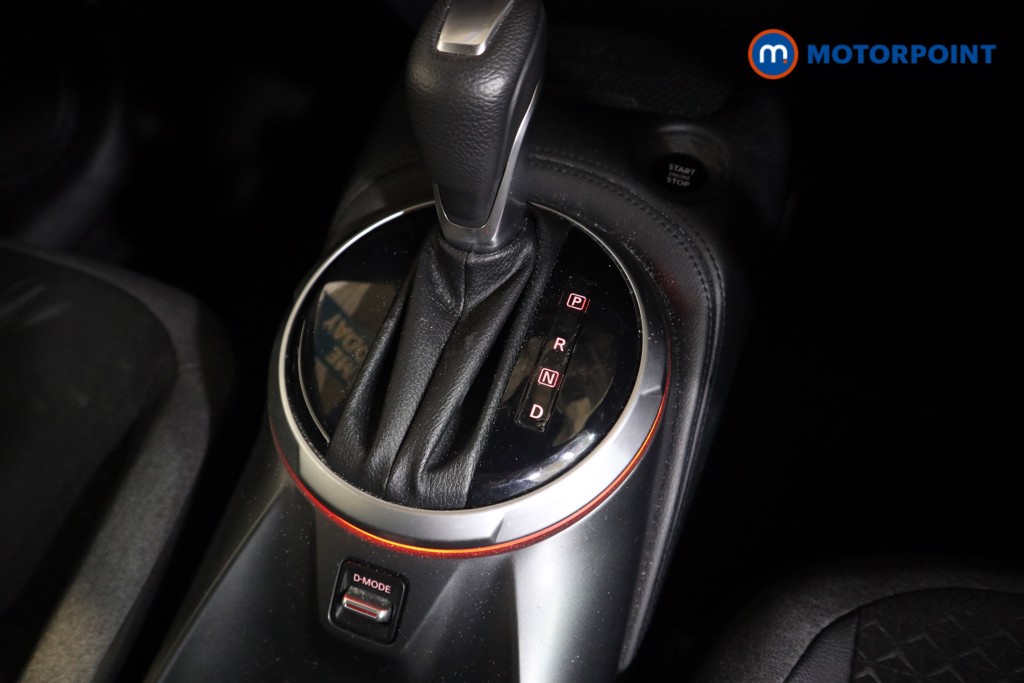 Nissan Juke N-Connecta Automatic Petrol SUV - Stock Number (1556161) - 10th supplementary image