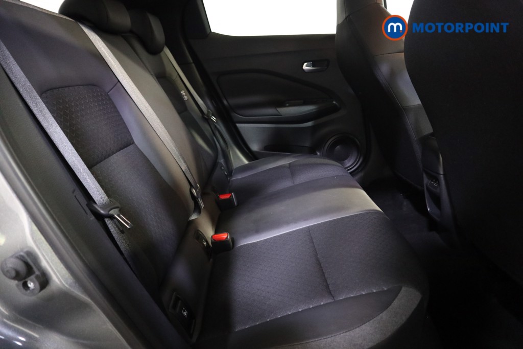 Nissan Juke N-Connecta Automatic Petrol SUV - Stock Number (1556161) - 15th supplementary image