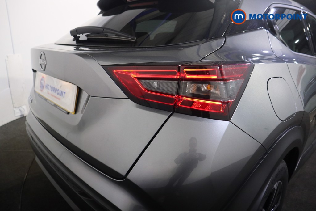 Nissan Juke N-Connecta Automatic Petrol SUV - Stock Number (1556161) - 27th supplementary image