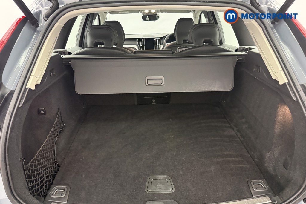 Volvo Xc60 Plus Automatic Petrol SUV - Stock Number (1577832) - 7th supplementary image