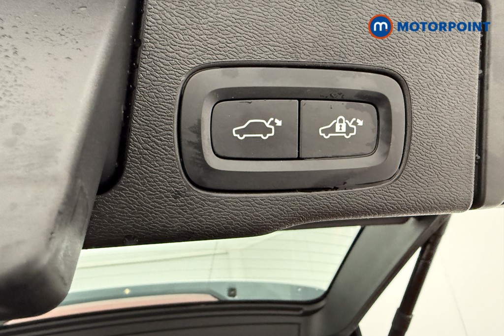 Volvo Xc60 Plus Automatic Petrol SUV - Stock Number (1577832) - 9th supplementary image