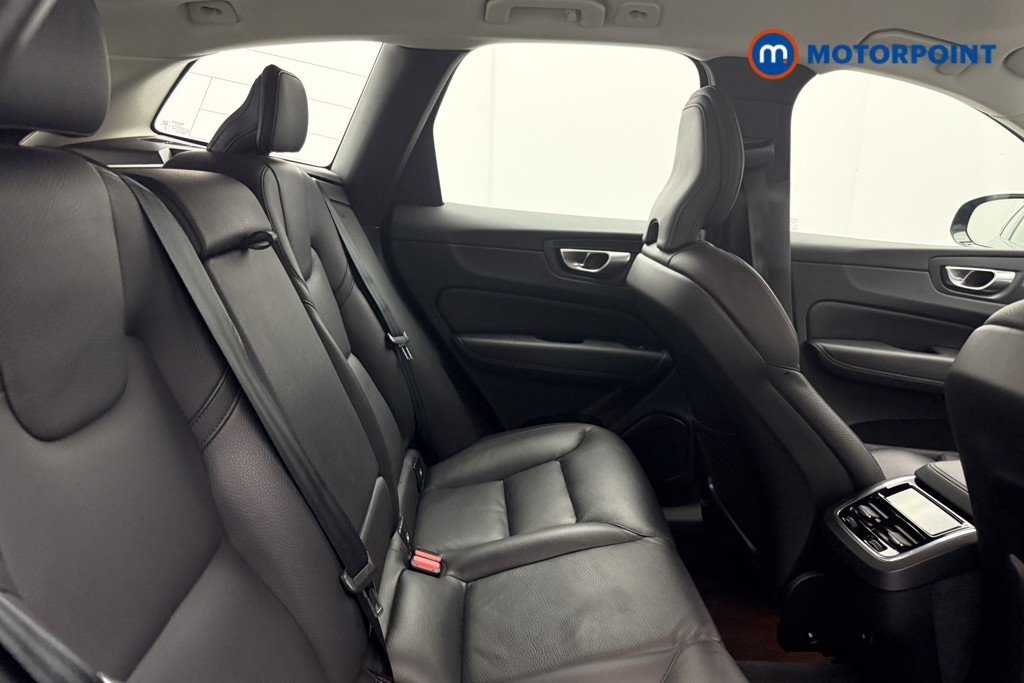 Volvo Xc60 Plus Automatic Petrol SUV - Stock Number (1577832) - 12th supplementary image