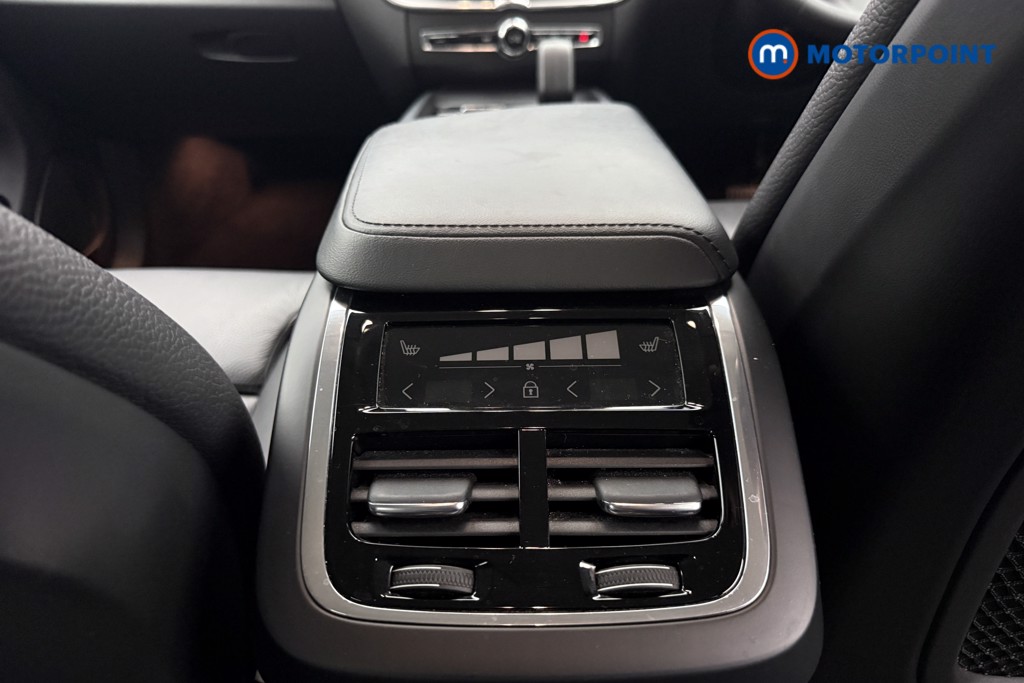 Volvo Xc60 Plus Automatic Petrol SUV - Stock Number (1577832) - 14th supplementary image