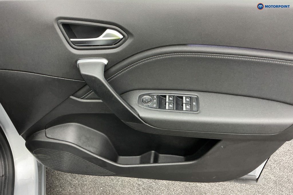 Renault Captur Techno Automatic Petrol-Electric Hybrid SUV - Stock Number (1585855) - 19th supplementary image