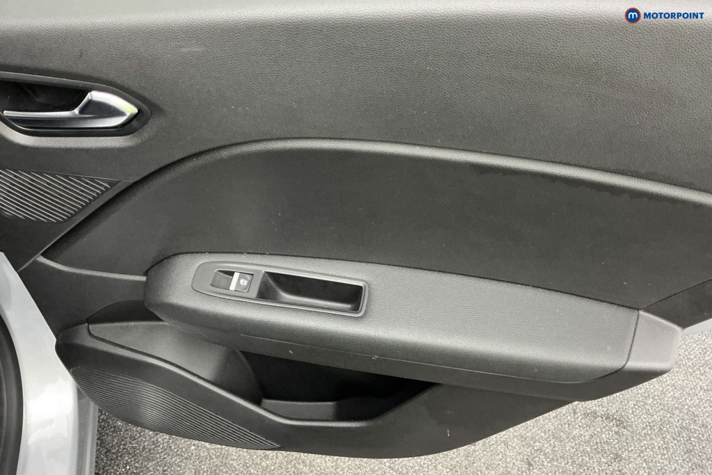 Renault Captur Techno Automatic Petrol-Electric Hybrid SUV - Stock Number (1585855) - 21st supplementary image