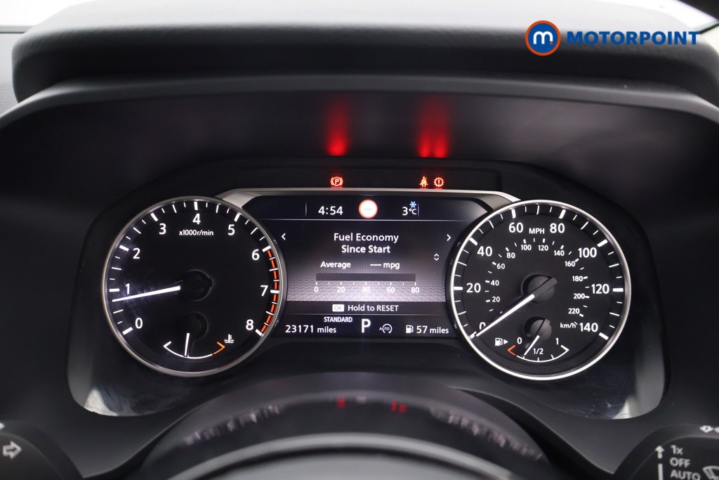 Nissan Qashqai Acenta Premium Automatic Petrol SUV - Stock Number (1586268) - 4th supplementary image