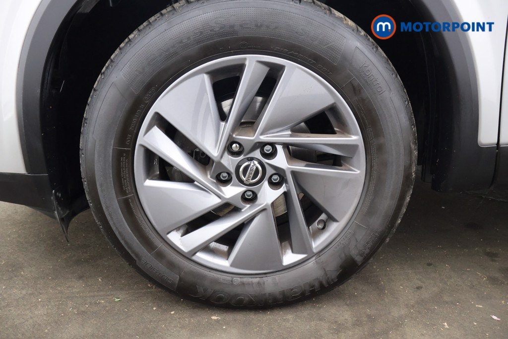 Nissan Qashqai Acenta Premium Automatic Petrol SUV - Stock Number (1586268) - 18th supplementary image