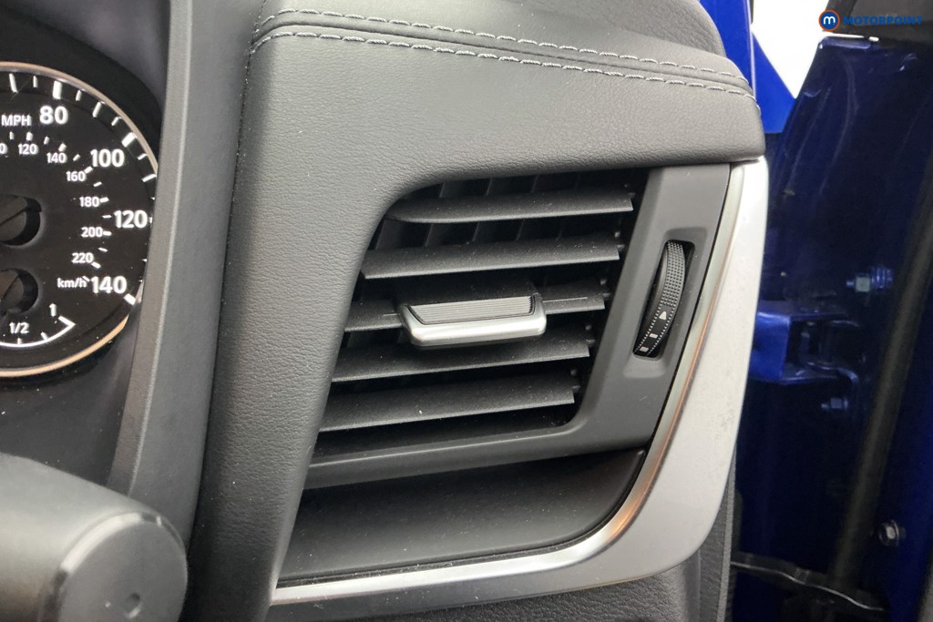 Nissan Qashqai Acenta Premium Manual Petrol SUV - Stock Number (1586494) - 19th supplementary image