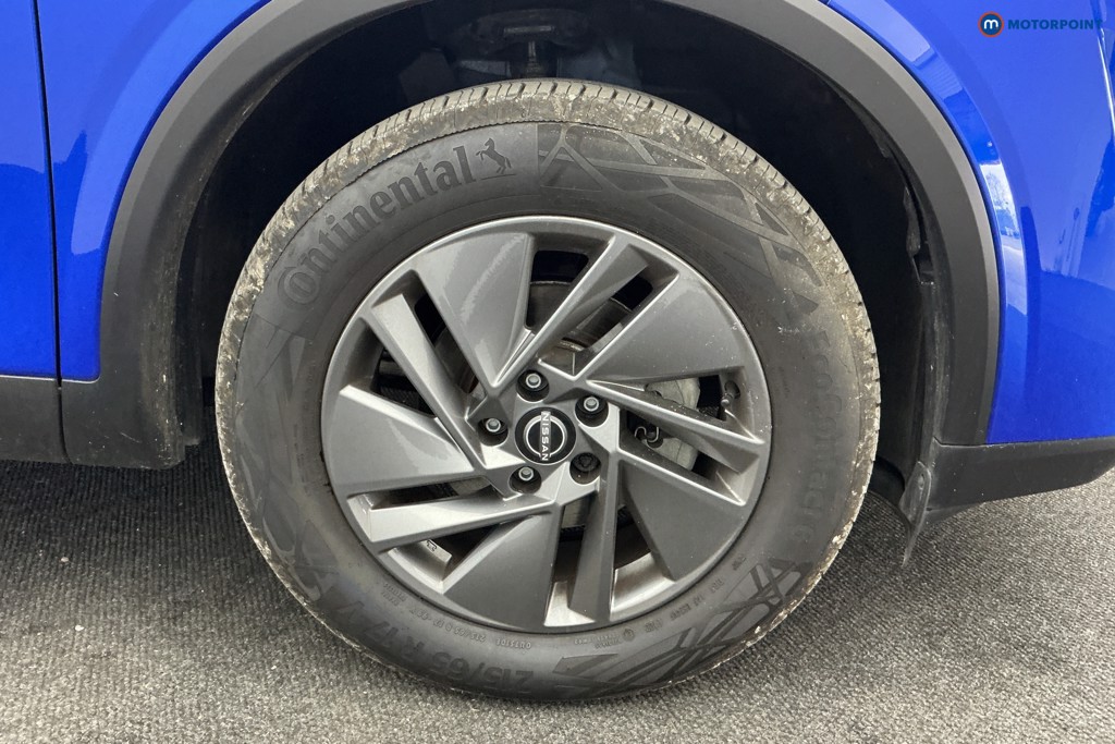 Nissan Qashqai Acenta Premium Manual Petrol SUV - Stock Number (1586494) - 32nd supplementary image