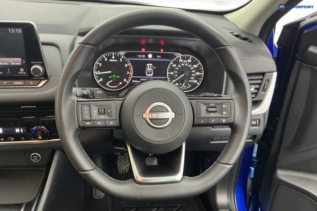 Nissan Qashqai Acenta Premium Manual Petrol SUV - Stock Number (1586494) - 1st supplementary image