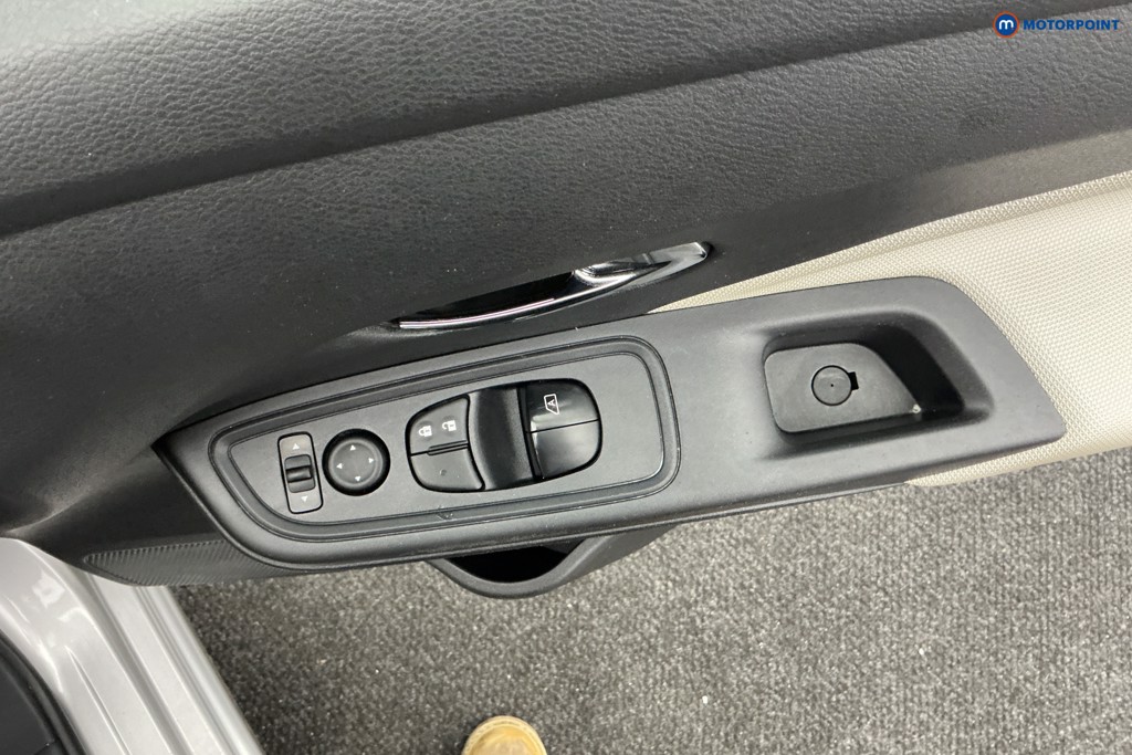 Nissan Micra Acenta Manual Petrol Hatchback - Stock Number (1588022) - 19th supplementary image