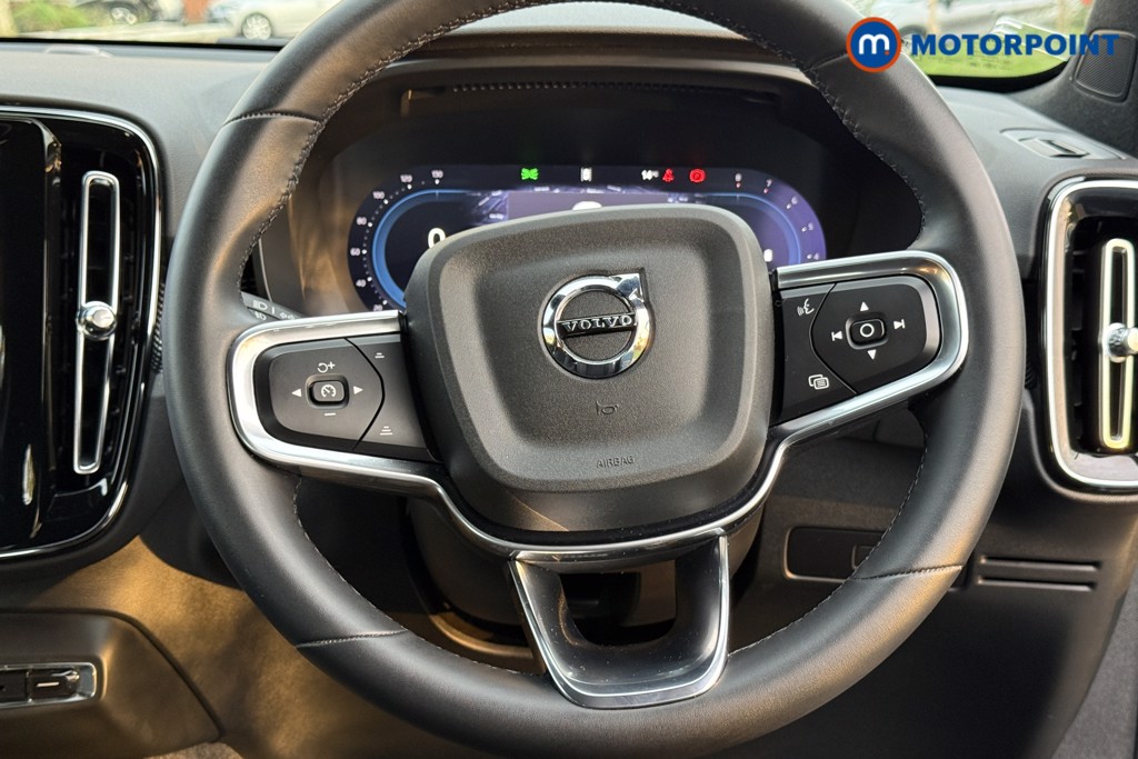 Volvo Xc40 Plus Automatic Petrol SUV - Stock Number (1588084) - 2nd supplementary image