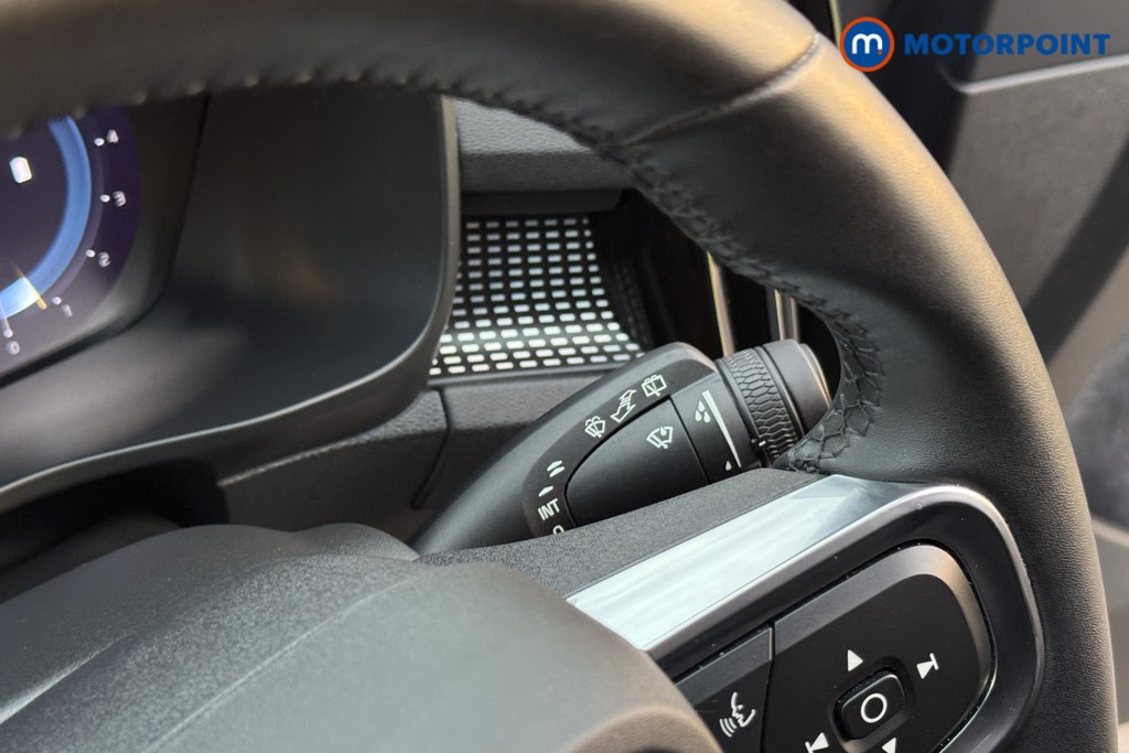 Volvo Xc40 Plus Automatic Petrol SUV - Stock Number (1588084) - 17th supplementary image