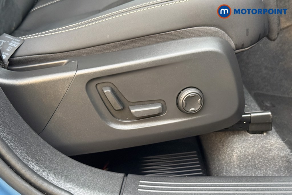 Volvo Xc40 Plus Automatic Petrol SUV - Stock Number (1588084) - 19th supplementary image