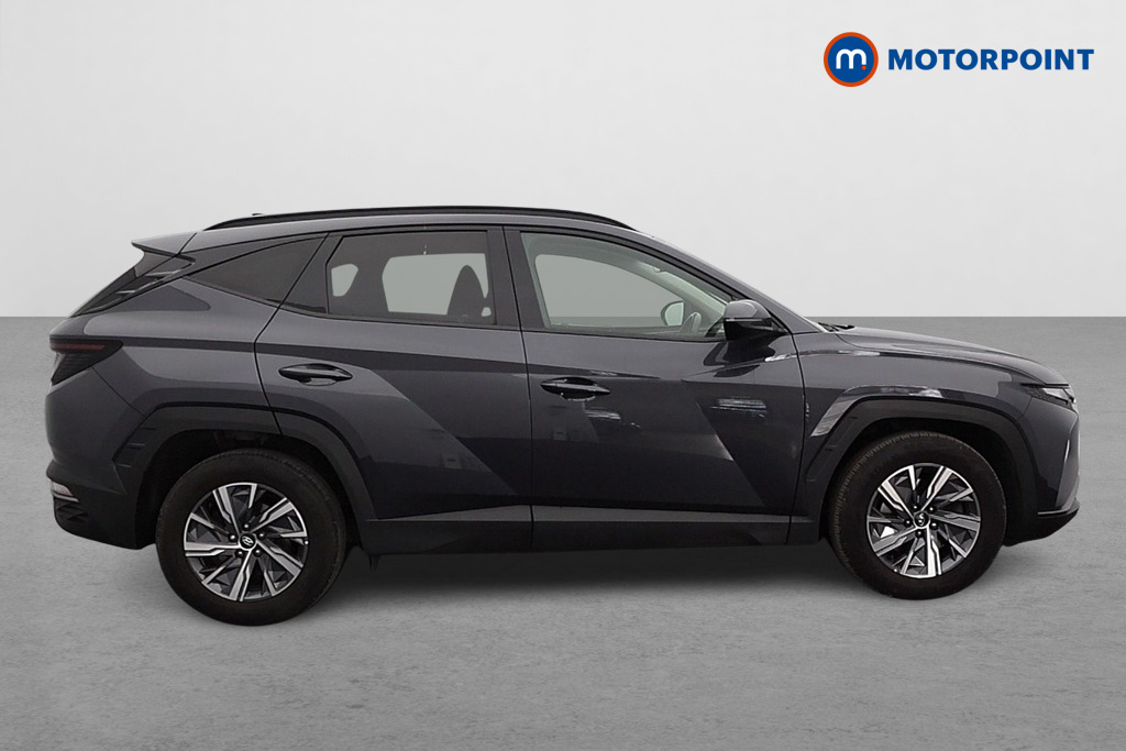 Hyundai Tucson Se Connect Manual Petrol SUV - Stock Number (1588141) - Drivers side