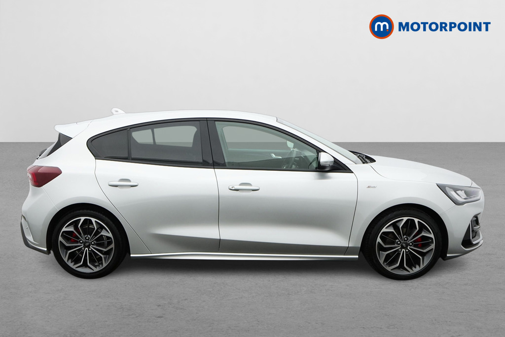 Ford Focus St-Line Vignale Manual Petrol Hatchback - Stock Number (1588440) - Drivers side