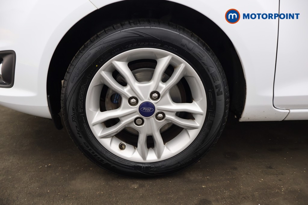 Ford Fiesta Zetec Manual Diesel Hatchback - Stock Number (1588845) - 20th supplementary image